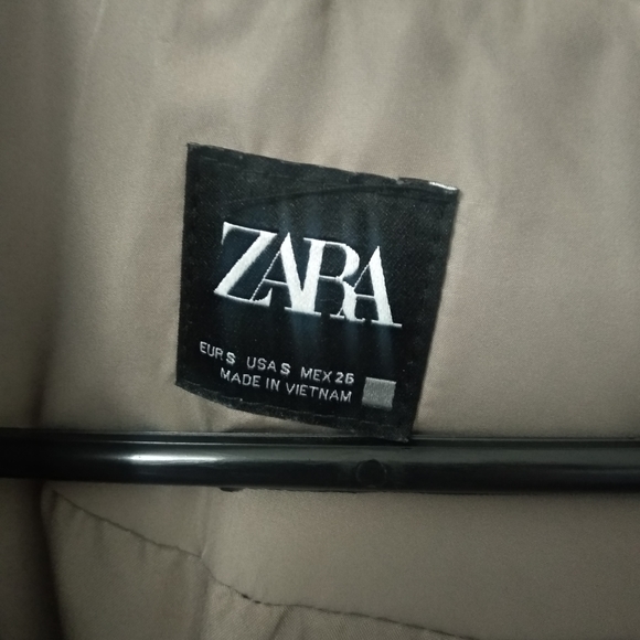 Zara Beige Puffer Jacket, Small - Picture 2 of 2
